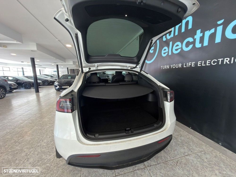 Tesla Model Y Tração Traseira - 4