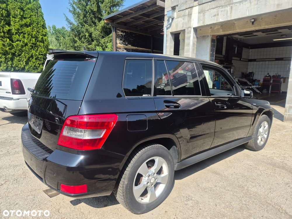 Mercedes-Benz GLK 220 CDI DPF BlueEFFICIENCY 7G-TRONIC - 4