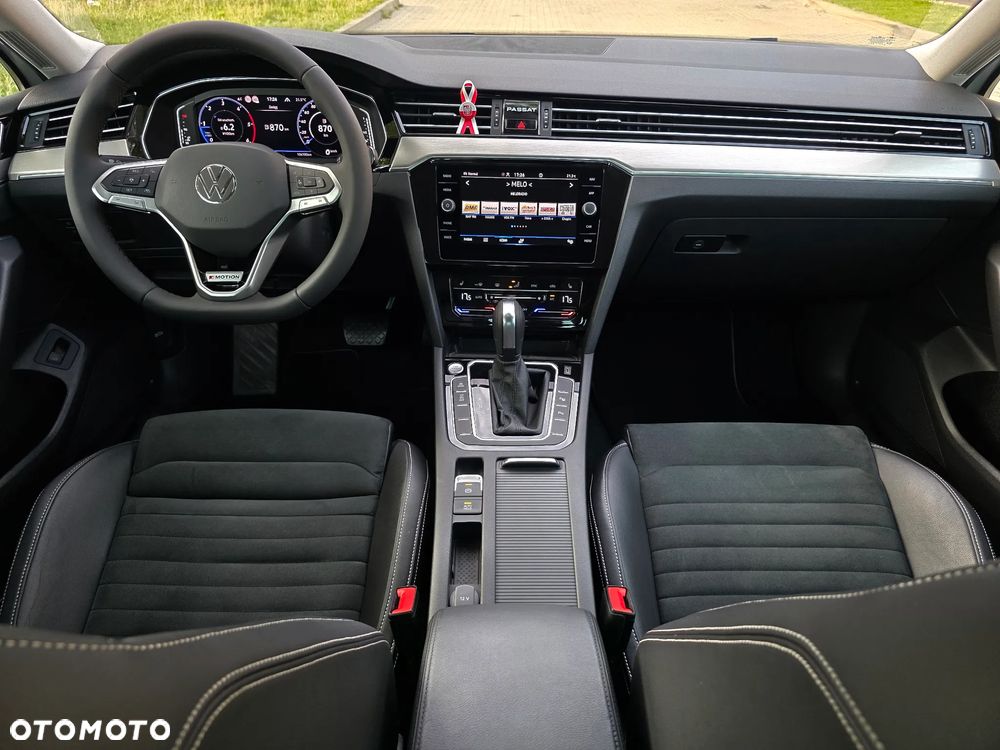 Volkswagen Passat 2.0 TDI 4Mot Elegance DSG - 34