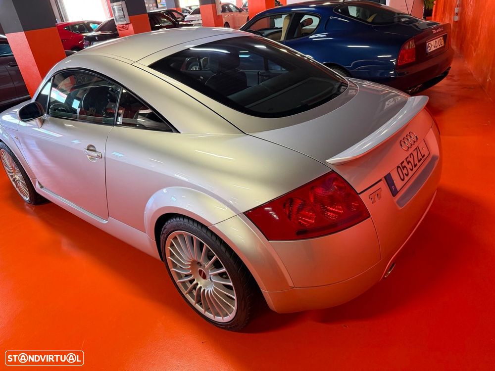Audi TT Coupé 1.8 T S-line - 15