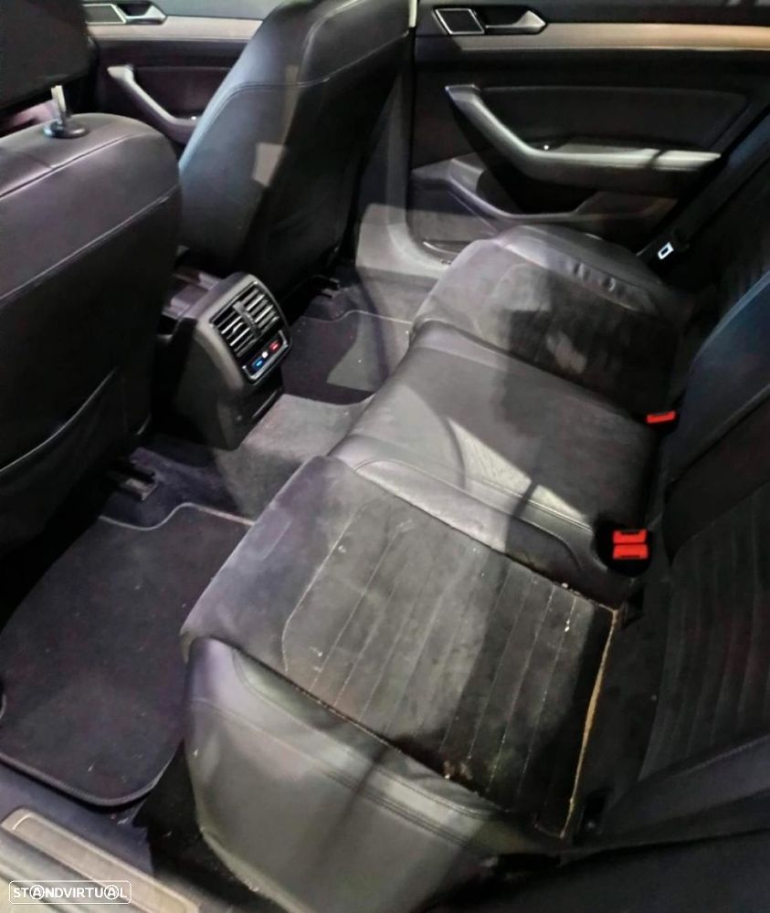 VW Passat Variant - 5