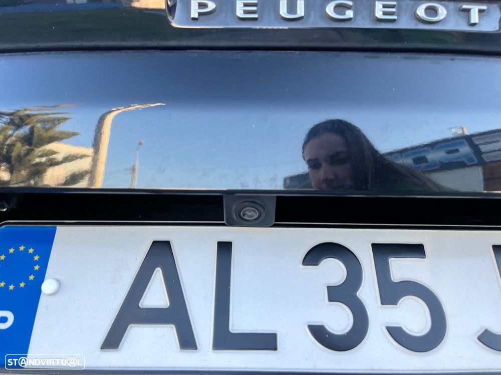 Peugeot 3008 1.6 Hybrid Allure Pack e-EAT8 - 22