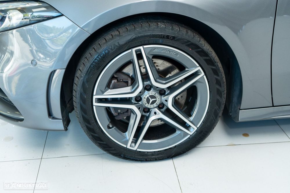 Mercedes-Benz A 250 Limousine e 8G-DCT AMG Line - 40
