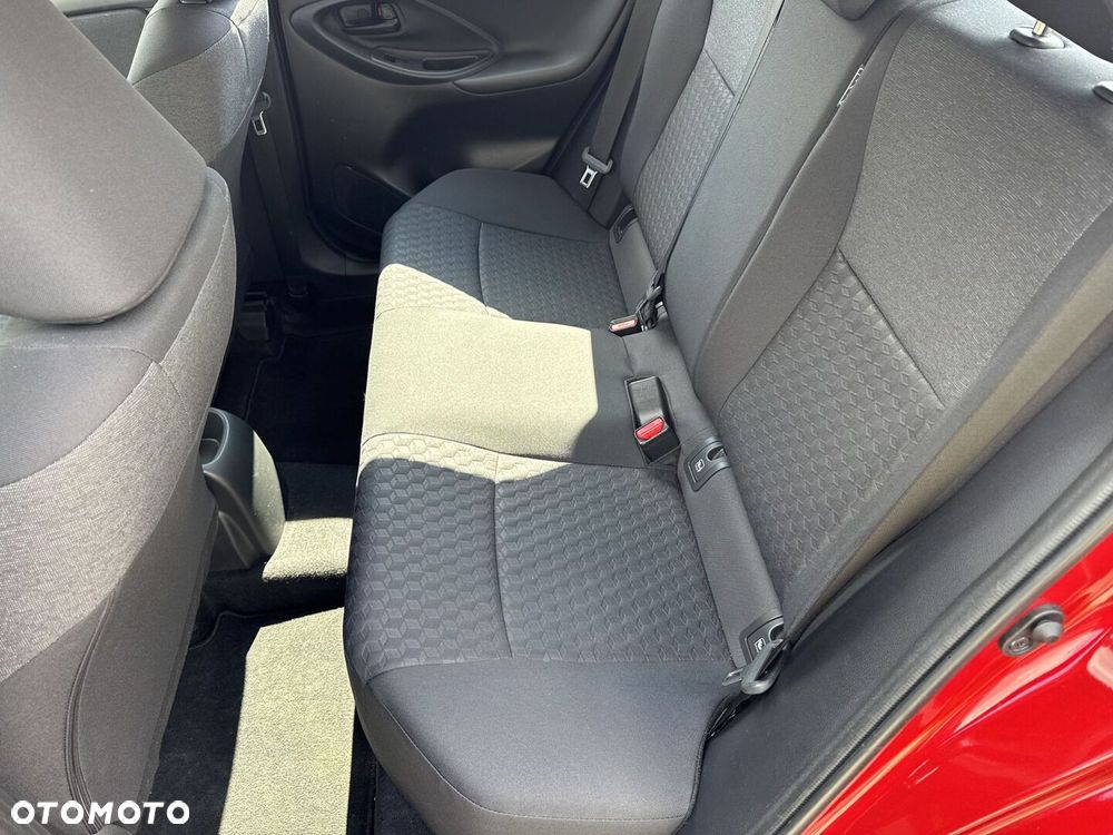 Toyota Yaris - 13