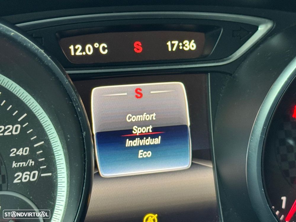 Mercedes-Benz A 180 d AMG Line - 45