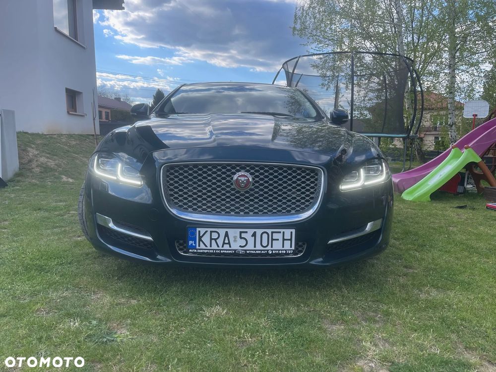 Jaguar XJ 3.0 V6 Portfolio - 11