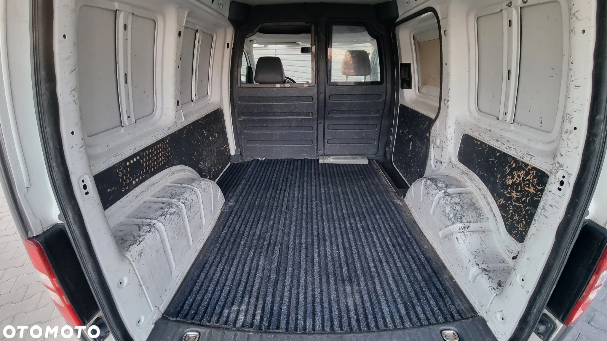 Volkswagen Caddy - 22