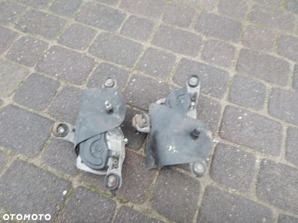 SILNICZEK WYCIERACZEK CITROEN C5 09 PRAWY-LEWY - 1