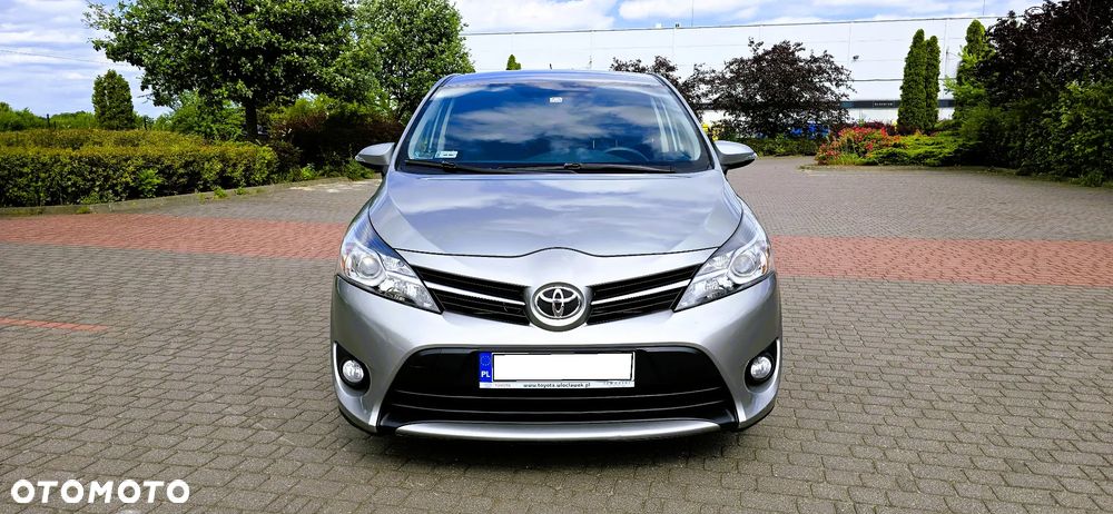 Toyota Verso 2.0 D-4D Premium - 3