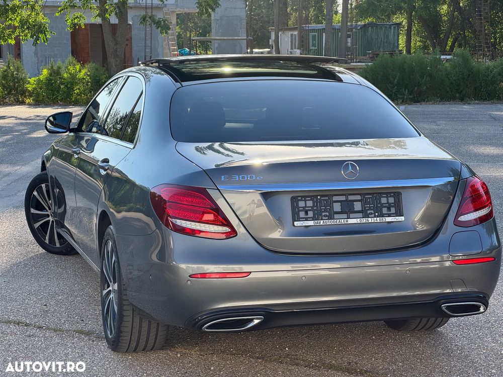 Mercedes-Benz E 300 Aut. - 10