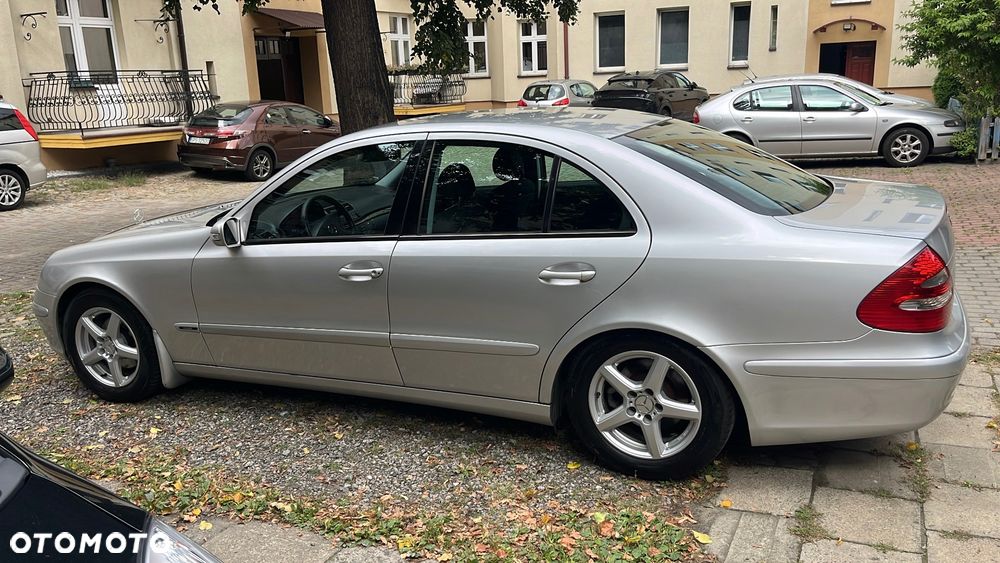 Mercedes-Benz Klasa E - 8