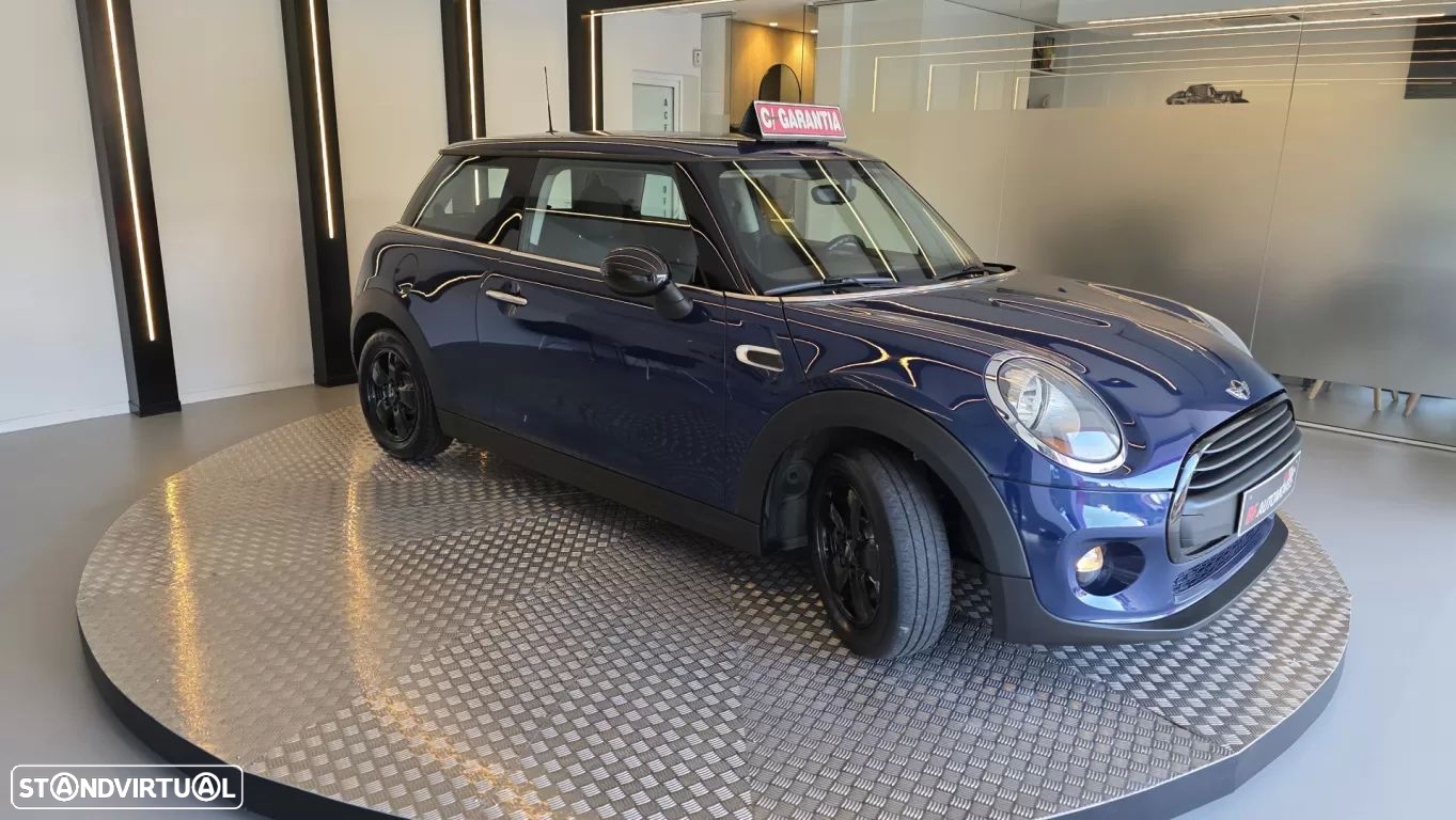 MINI 3 Portas One D - 19