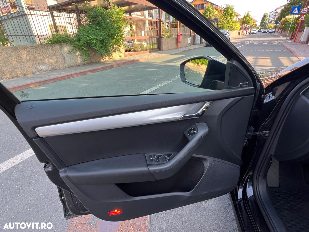 Skoda Octavia 2.0 TDI ELEGANCE DSG - 21