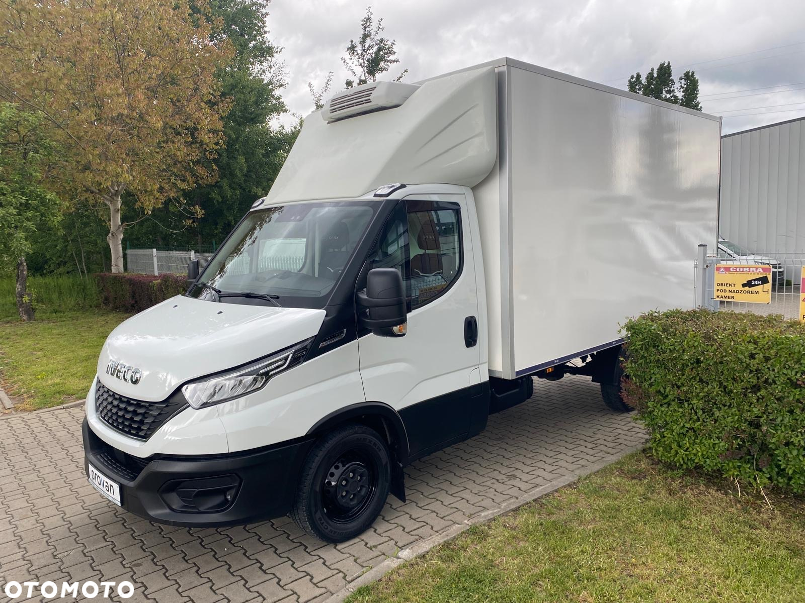 Iveco DAILY 35-160 HI-MATIC KONTENER 8EP CHŁODNIA THERMO KING WINDA ZEPRO - 8