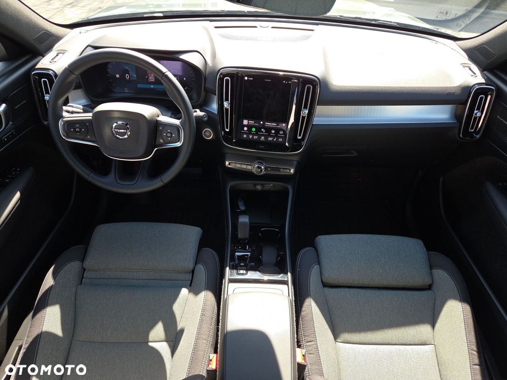 Volvo XC 40 B4 Plus Dark - 10