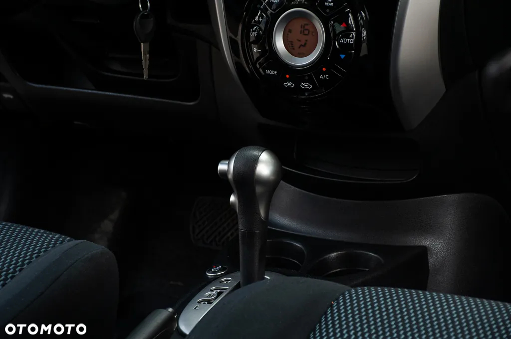 Nissan Note 1.2 DIG-S CVT tekna - 22