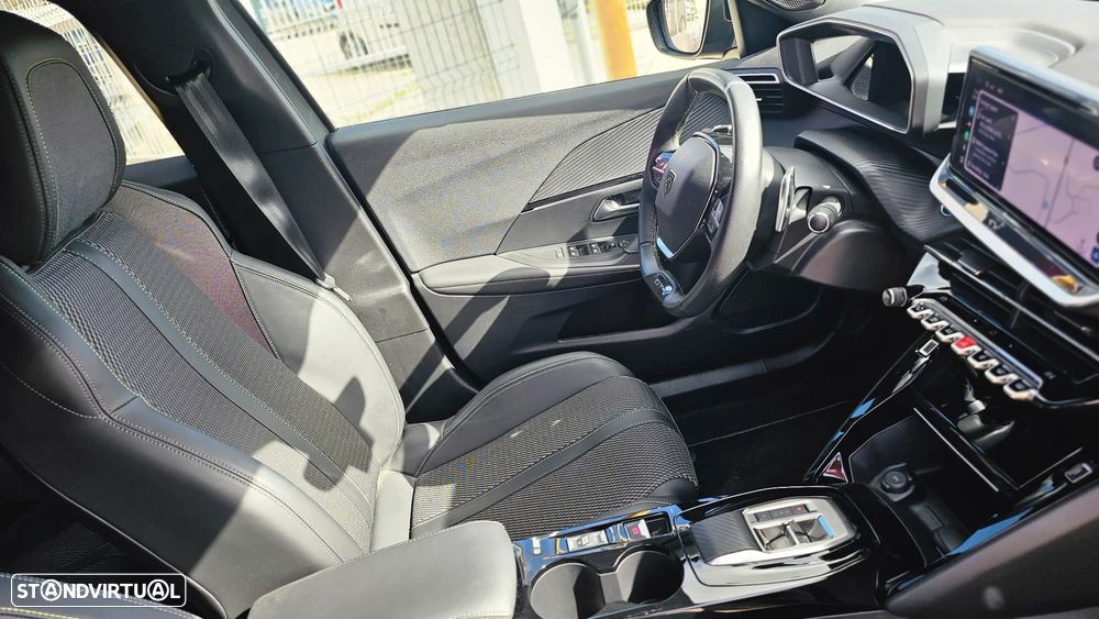 Peugeot 2008 1.2 PureTech GT Line EAT6 - 51