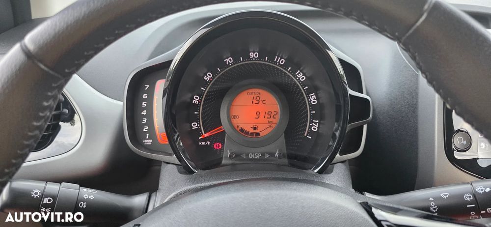 Toyota Aygo 1.0 VVY-I 5 usi X-connect - 11