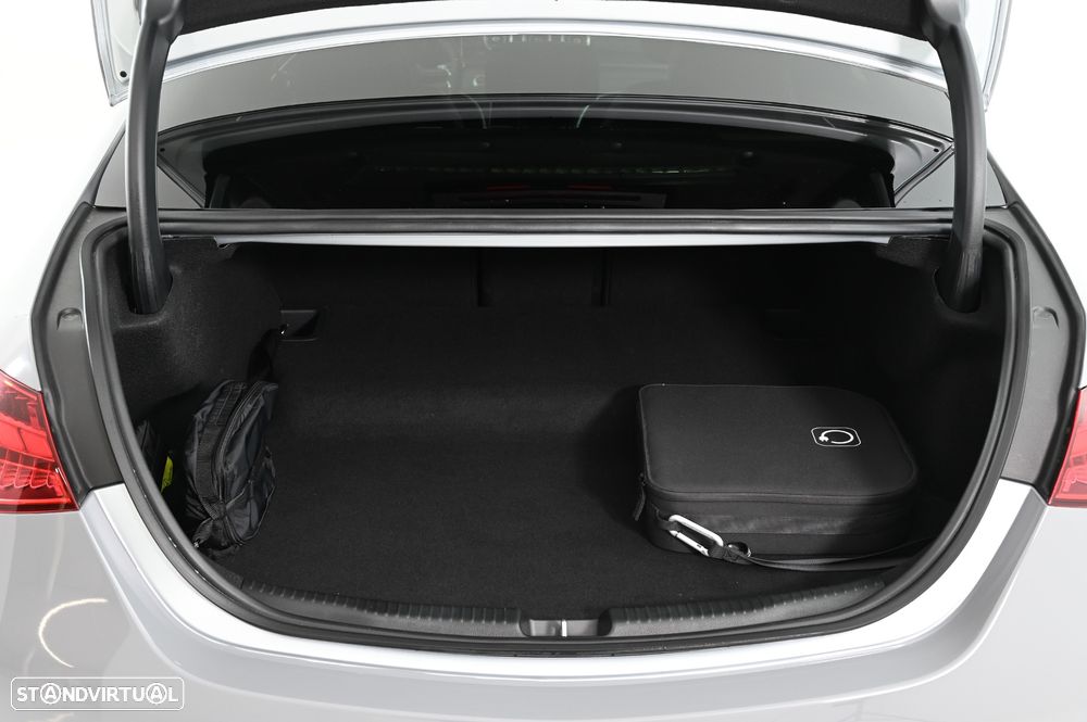 Mercedes-Benz C 63 AMG S E Performance 4Matic - 30