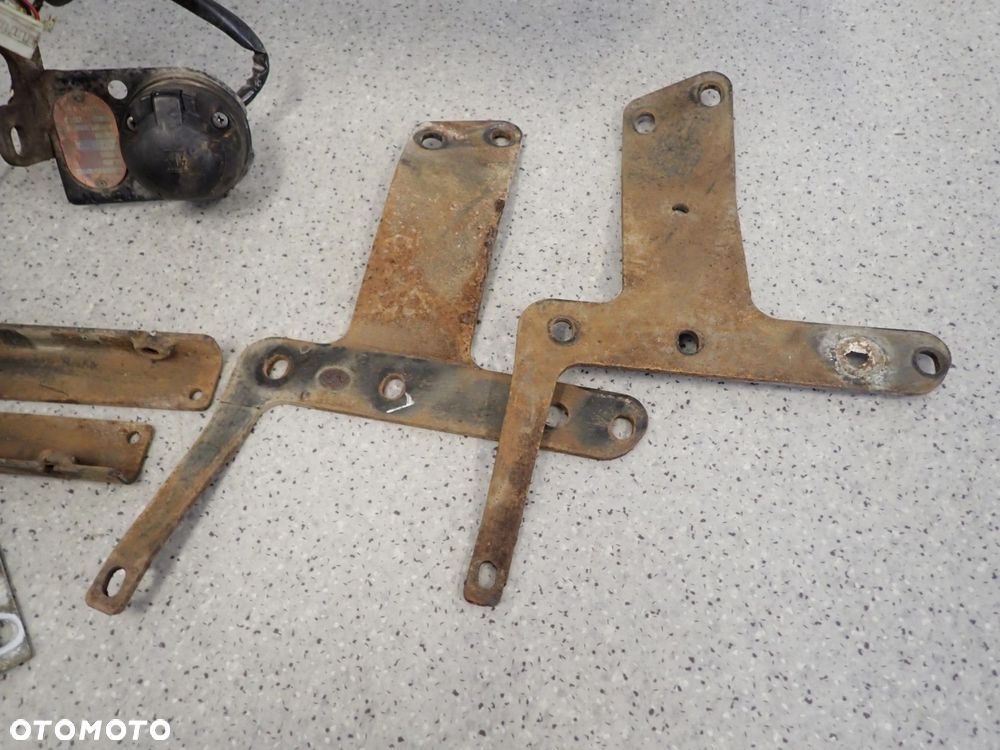 TOYOTA COROLLA VERSO 04-09 HAK HOLOWNICZY - 3