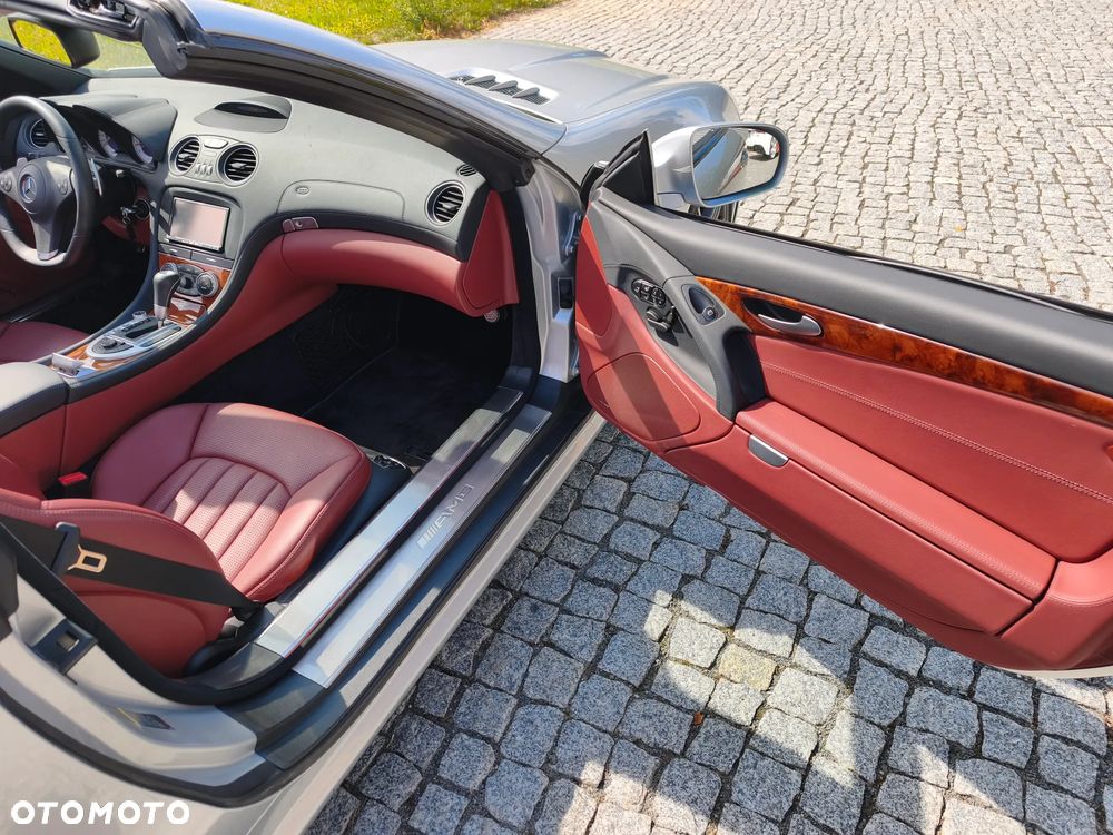 Mercedes-Benz SL 63 AMG SPEEDSHIFT MCT - 18