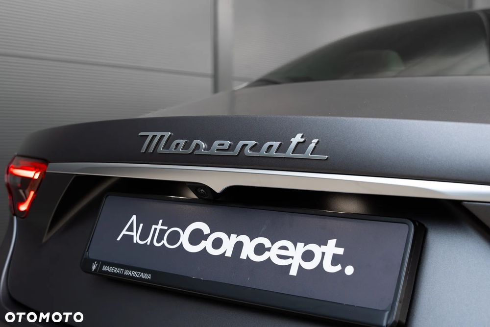 Maserati GranTurismo Modena - 5