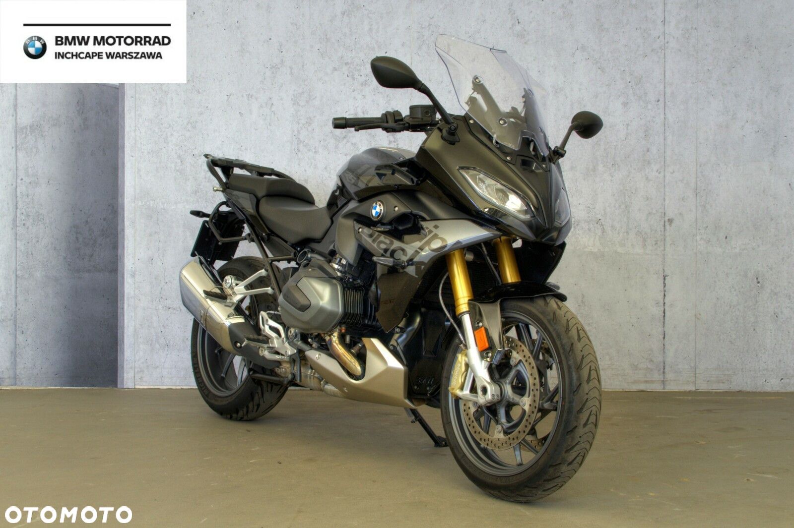 BMW R - 1