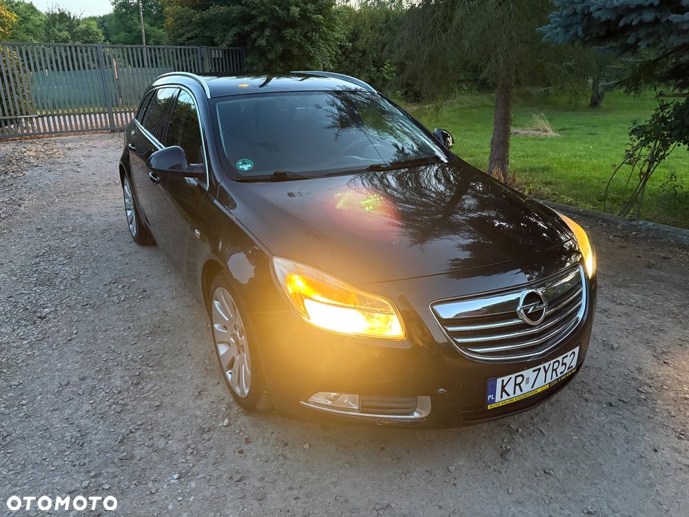Opel Insignia 1.6 Turbo Design Edition - 1
