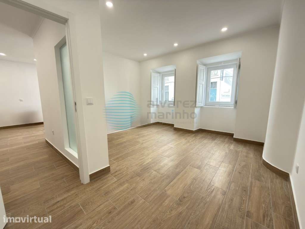 Apartamento T2, no centro de Torres Vedras - Grande imagem: 5/15