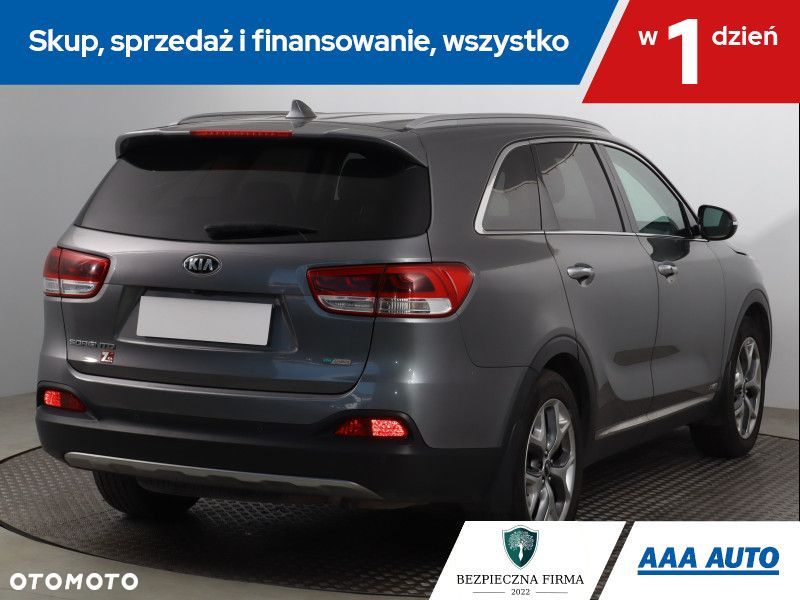 Kia Sorento - 7
