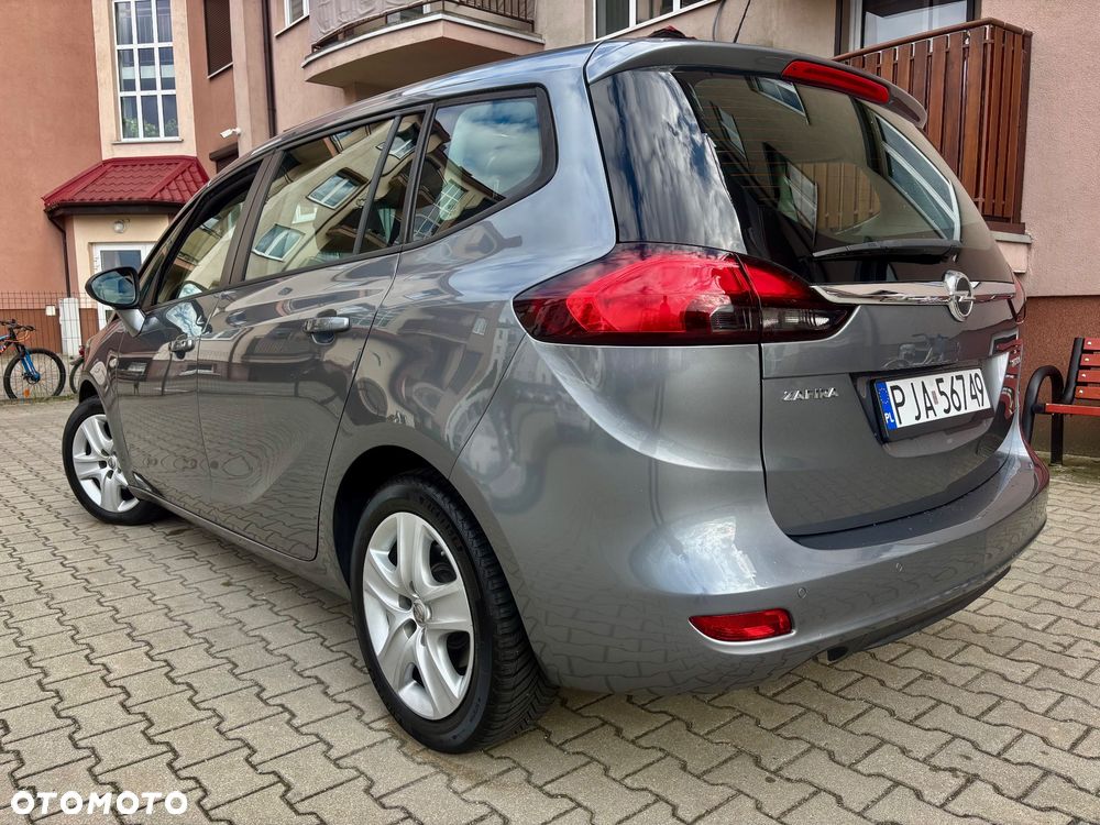 Opel Zafira - 18