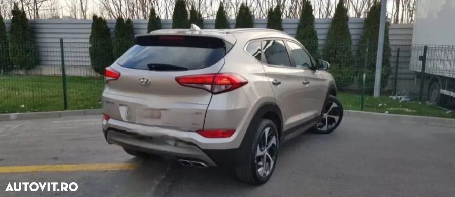 Hyundai Tucson 2.0 CRDI 4WD 6AT Luxury Pack+ - 2