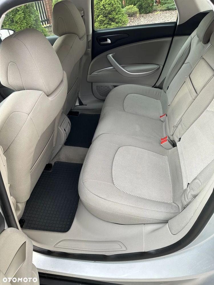 Citroën C5 2.0 HDi Confort - 21