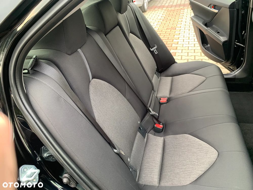 Toyota Camry 2.5 Hybrid Comfort CVT - 19