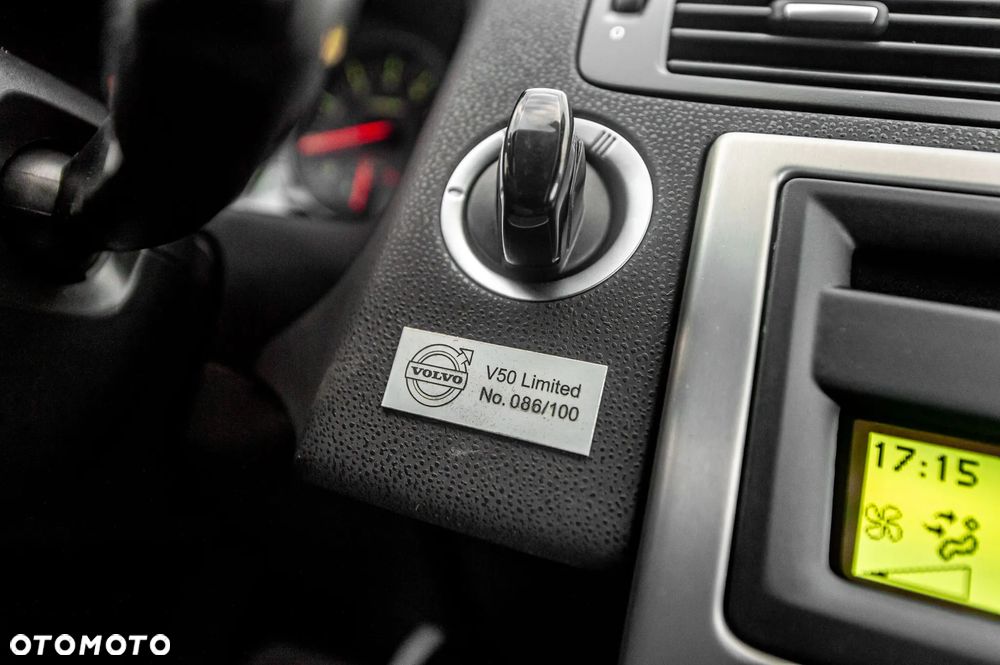 Volvo V50 T5 AWD Momentum - 33