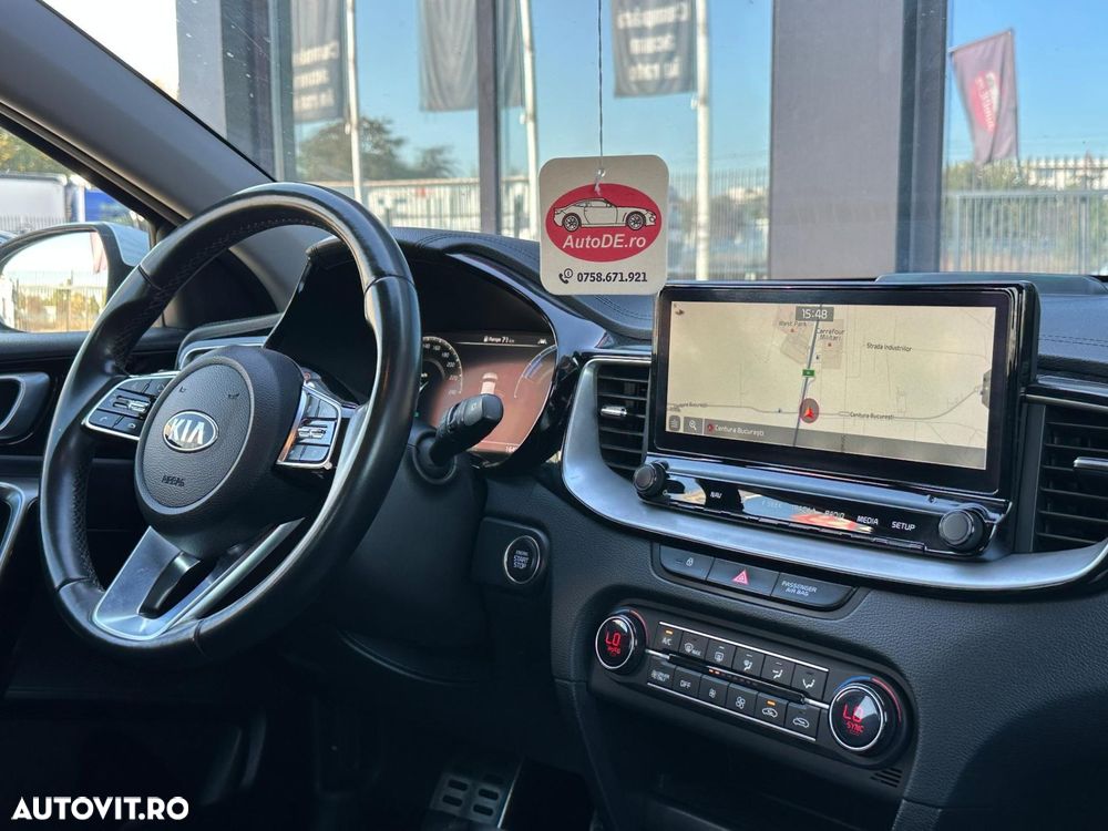 Kia XCeed - 10