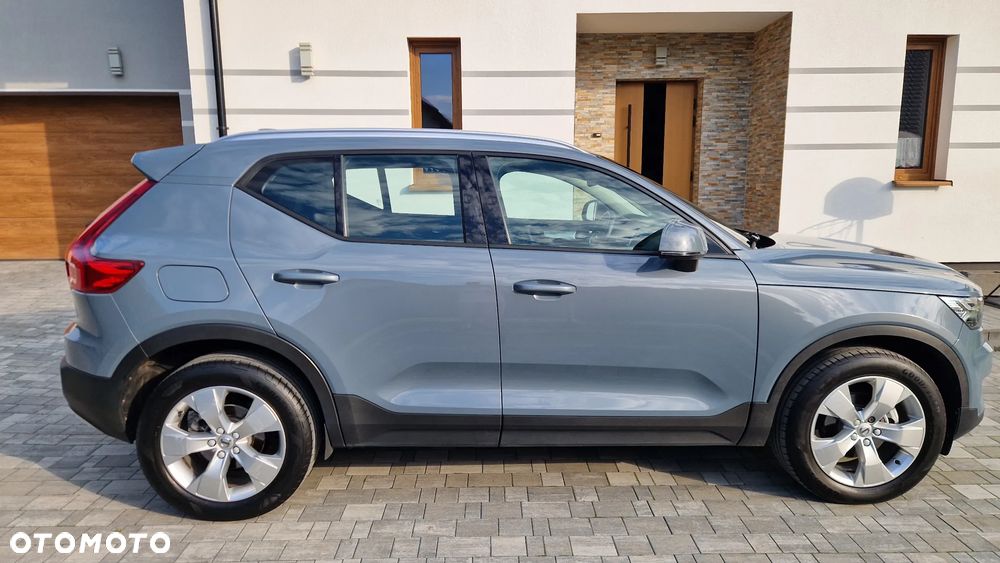 Volvo XC 40 T3 Momentum - 11