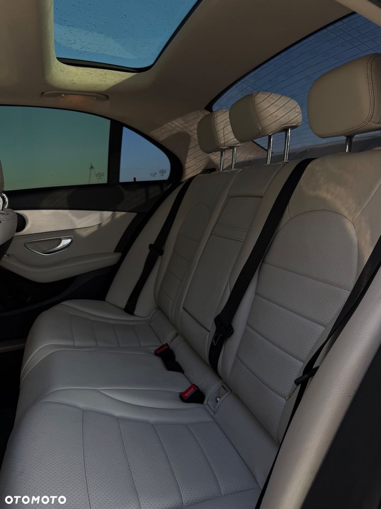 Mercedes-Benz Klasa C 300 7G-TRONIC Avantgarde - 12