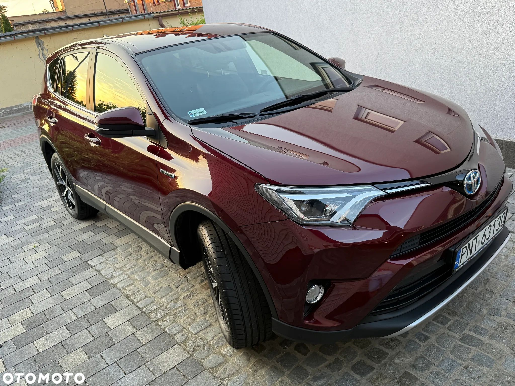 Toyota RAV4 - 1