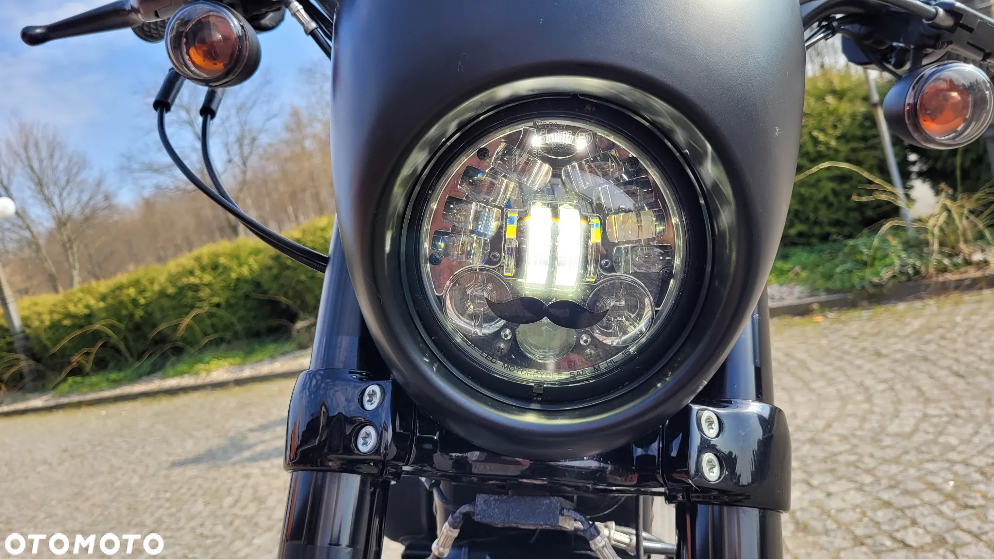 Harley-Davidson Inny - 25