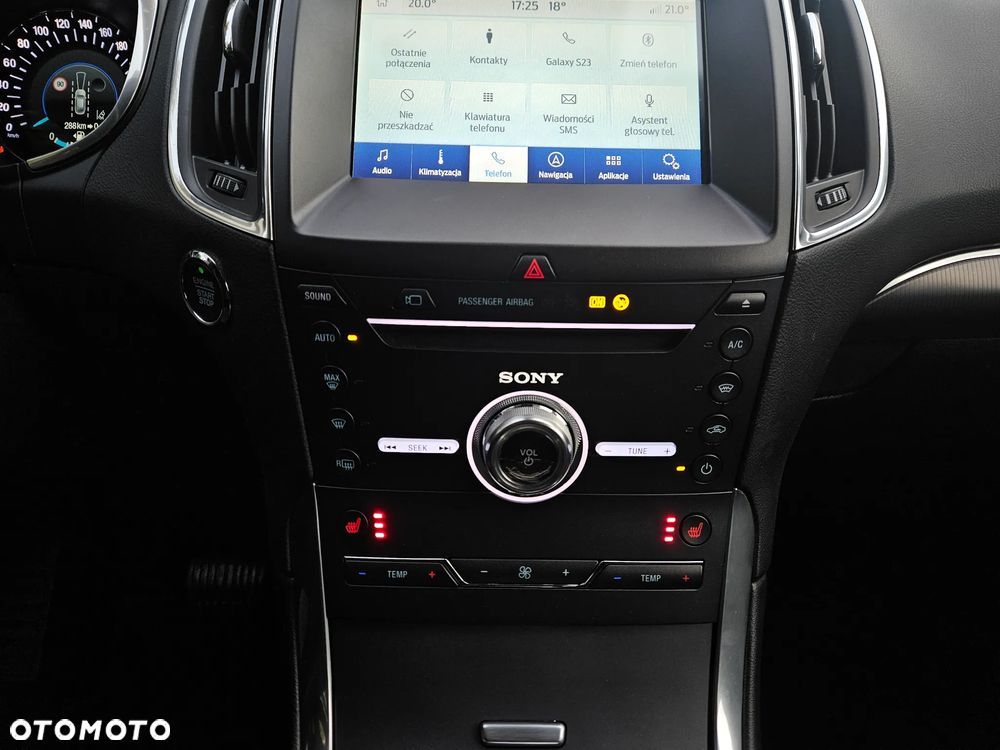 Ford S-Max - 22