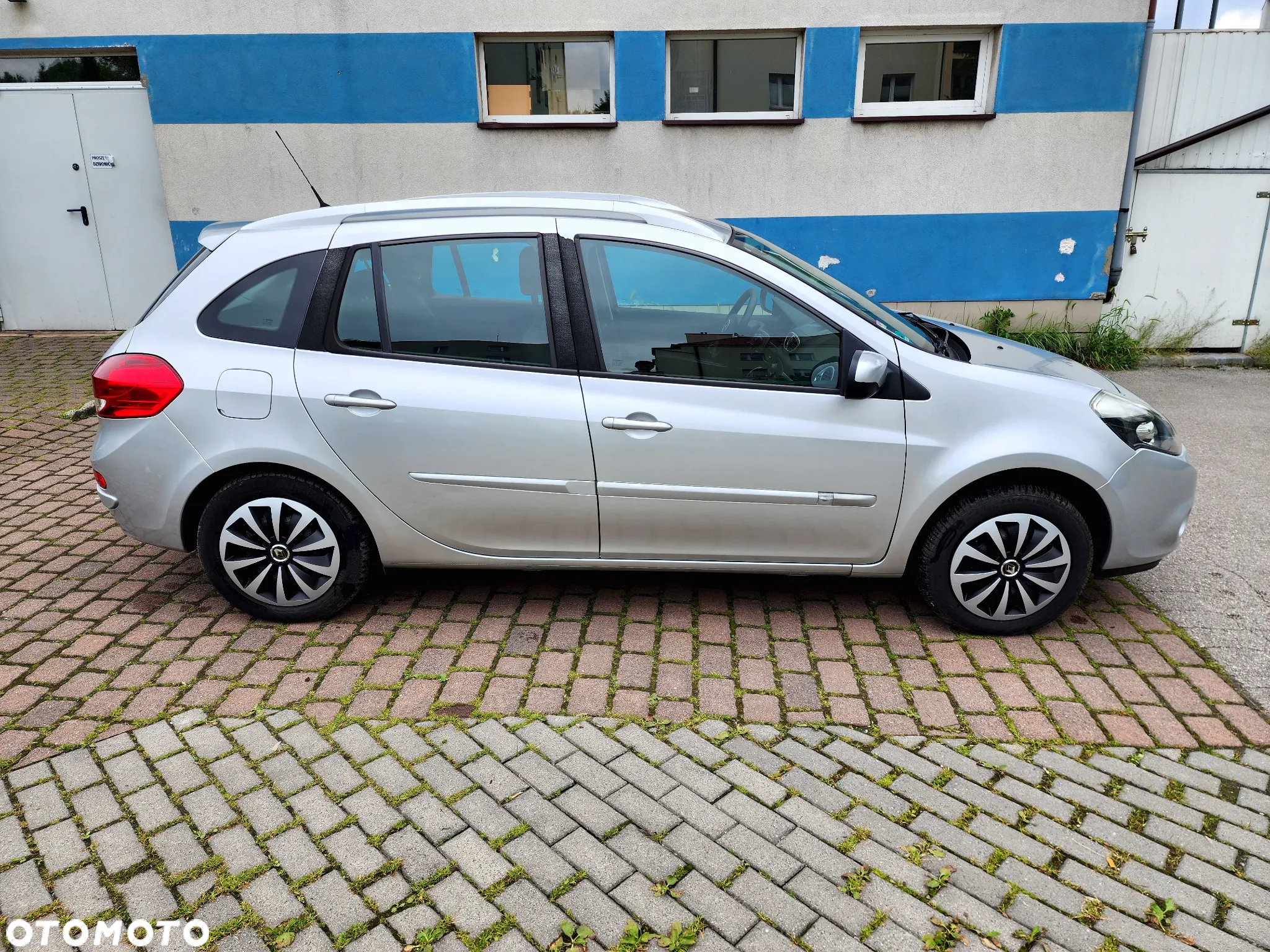 Renault Clio - 9
