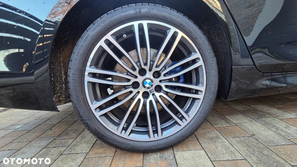 BMW Seria 5 530i xDrive M Sport sport - 14