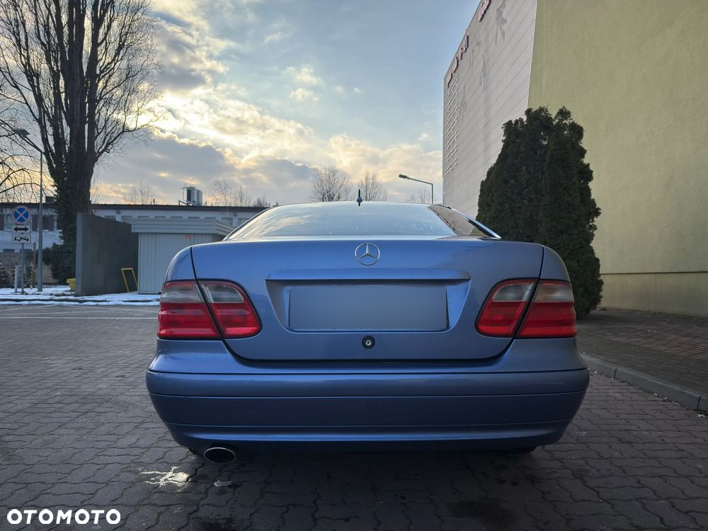 Mercedes-Benz CLK Coupe 320 Avantgarde - 4