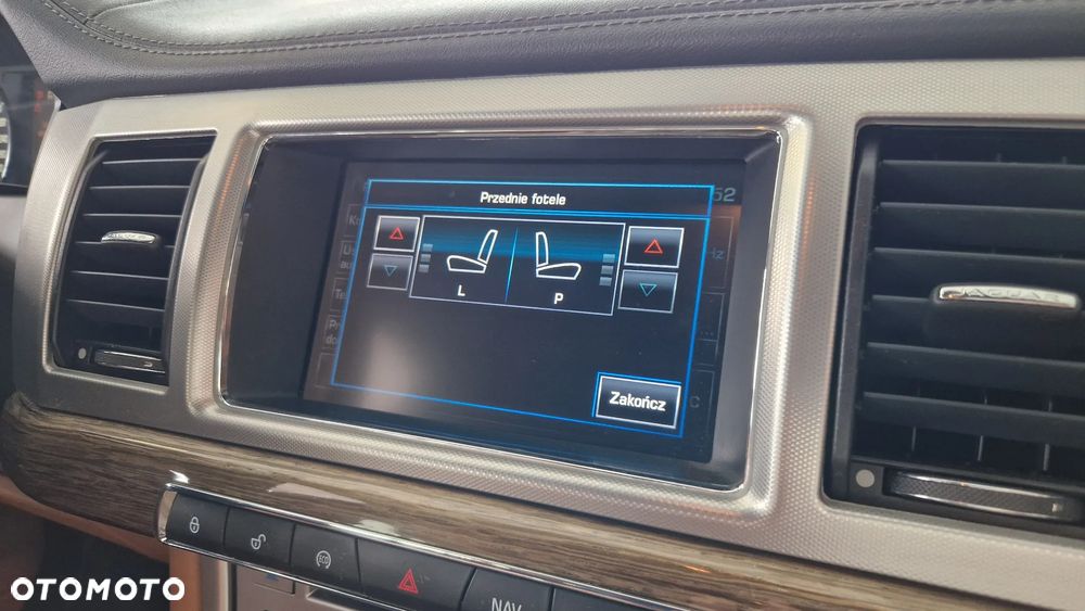 Jaguar XF 3.0 V6 D Premium Luxury - 21