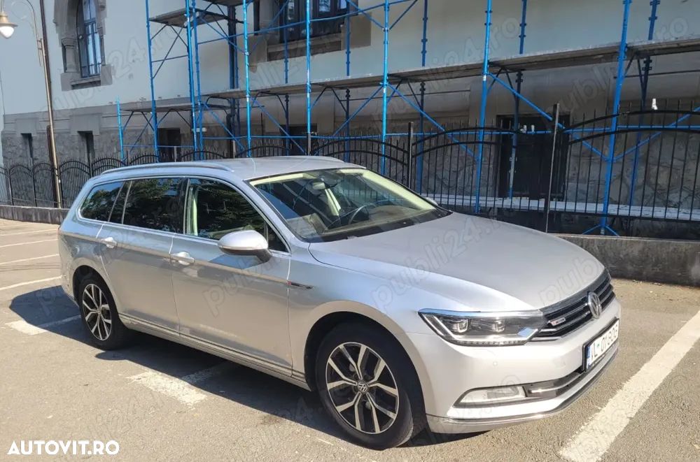Volkswagen Passat Variant 2.0 TDI DSG (BlueMotion Technology) Highline - 1