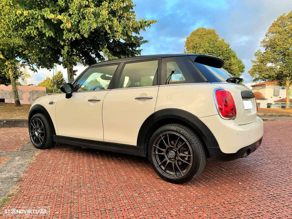 MINI 5 Portas One D - 22