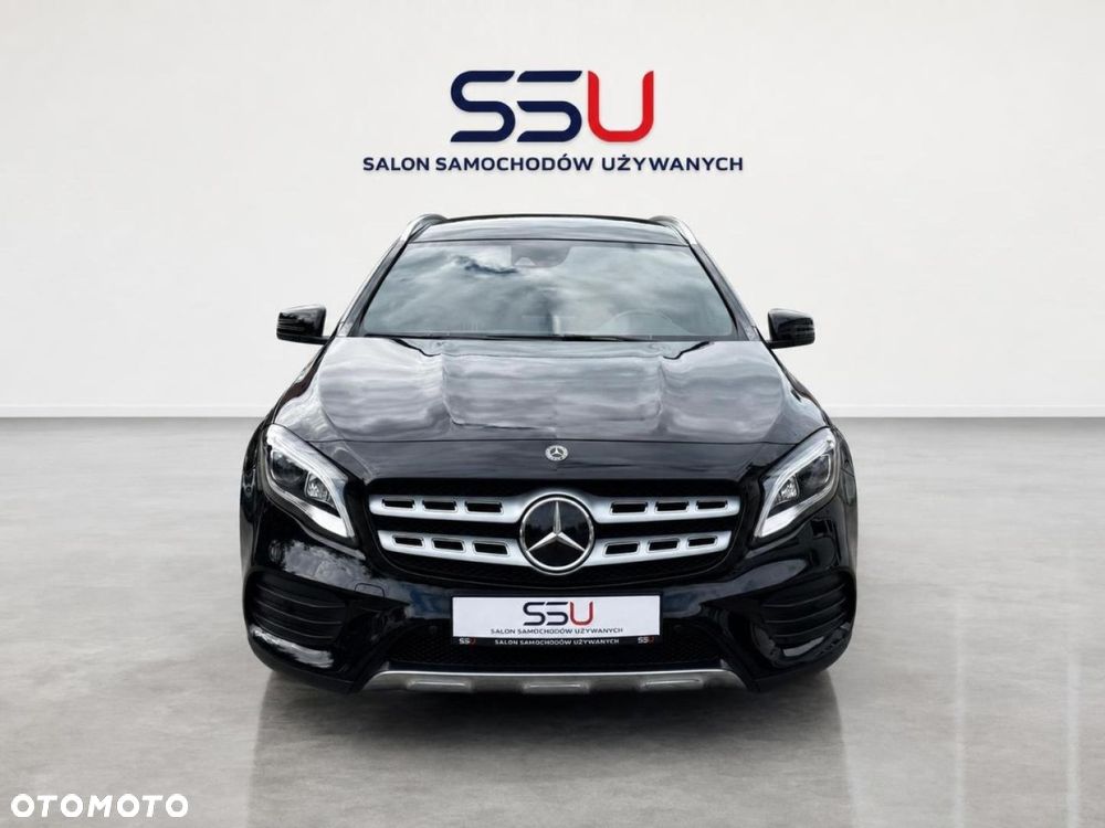 Mercedes-Benz GLA - 10
