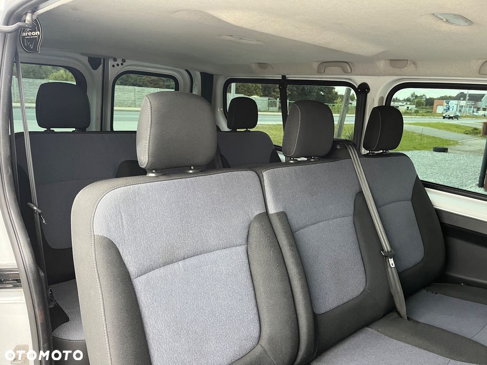 Opel Vivaro L2H1 2,9t Elegance Business - 27