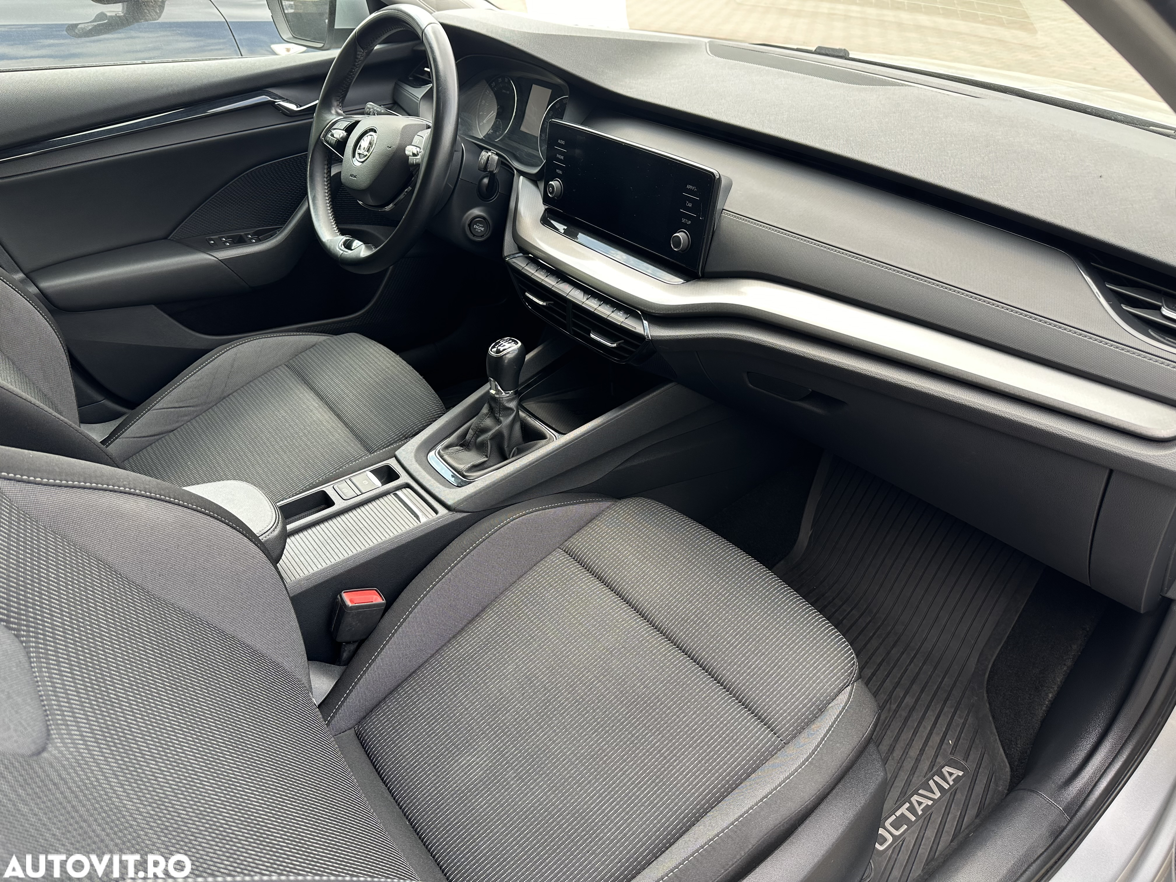 Skoda Octavia 2.0 TDI Style - 24